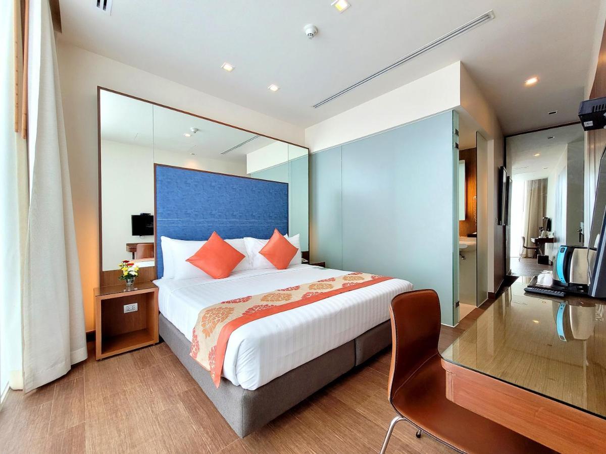 ออน 8 สุขุมวิท นานา กทม. บาย คอมพาส ฮอสปิทาลิตี้ Hotel กรุงเทพมหานคร ภายนอก รูปภาพ